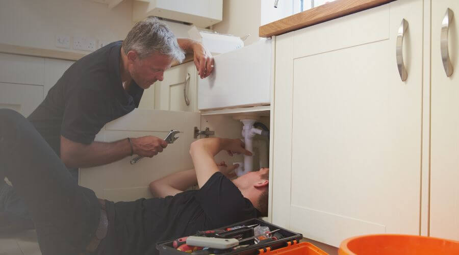 Ceiling Pipe Leak Fix in Jackson, MI